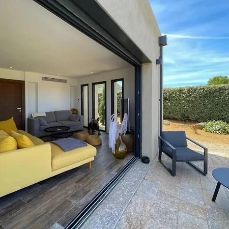 Soprana 4bd With Pool Willa