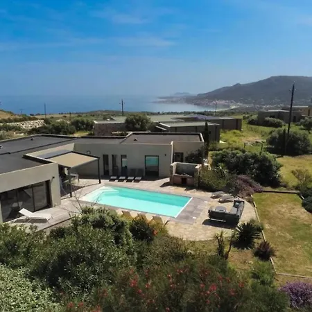 ヴィラ Soprana 4bd With Pool コルバーラ